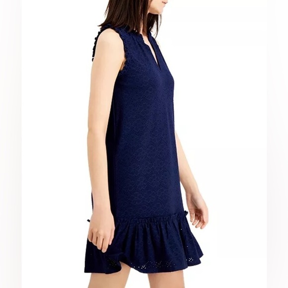 Eyelet Pullover Dress - Picture 5 of 10